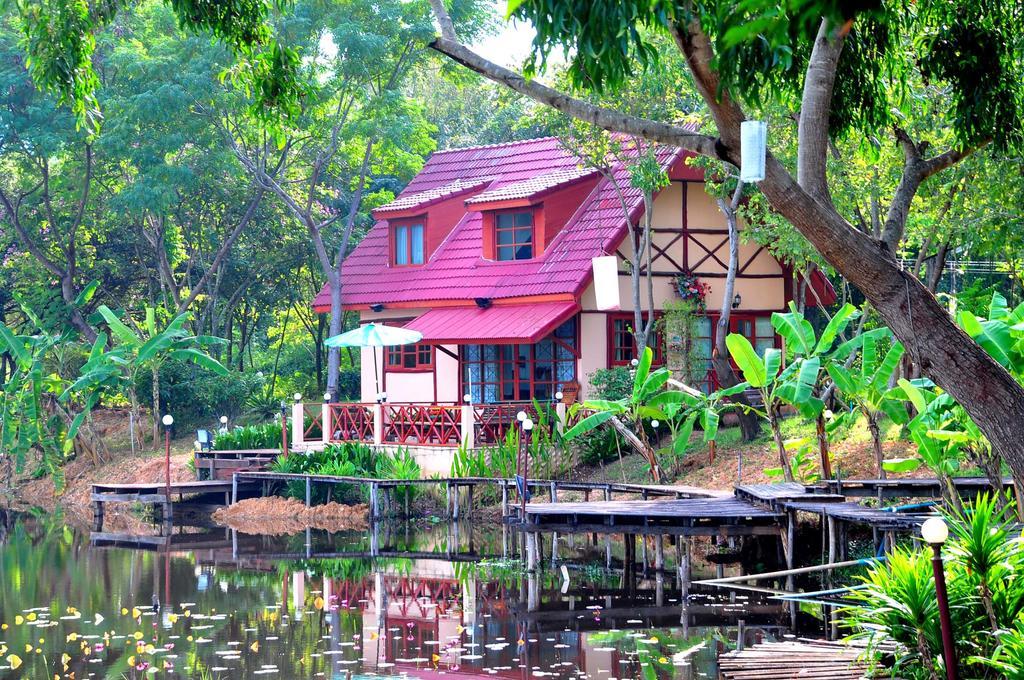 Golden Lake View Boutique Resort Kancsanaburi Kültér fotó