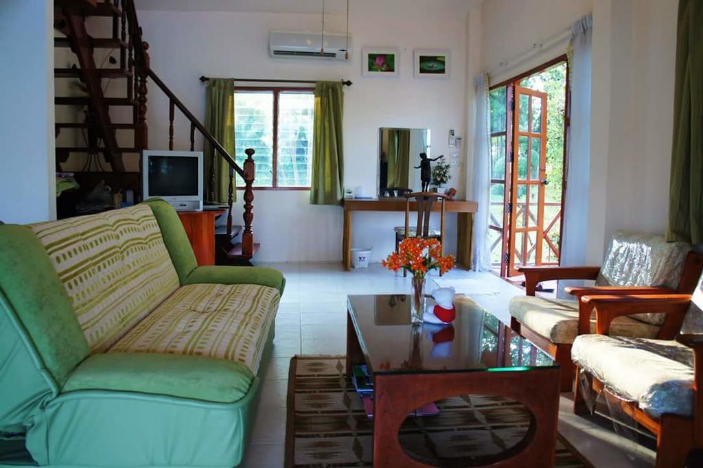 Golden Lake View Boutique Resort Kancsanaburi Kültér fotó